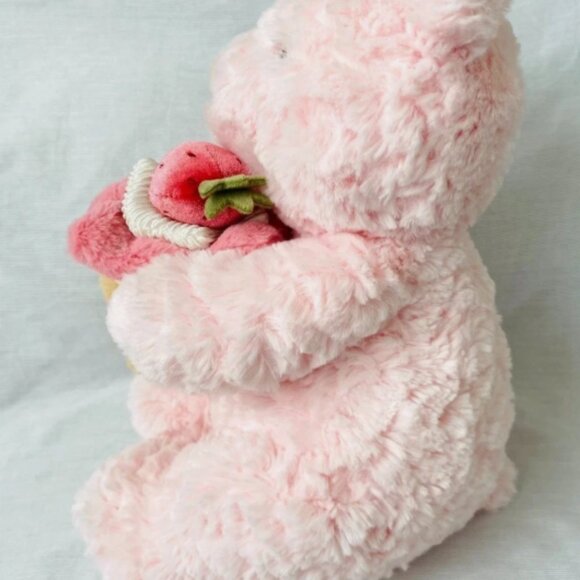 Jellycat Shanghai Exclusive Strawberry Cake Bear BNWT Christmas Gift - Picture 5 of 5